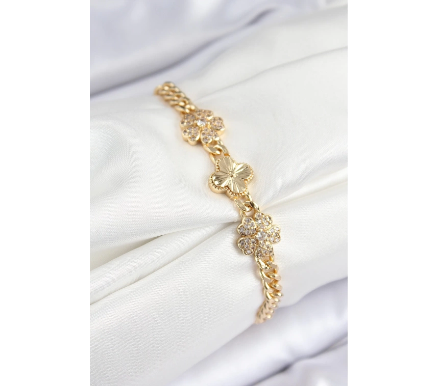 Pirinç Zirkon Taşlı Yonca Model Gold Renk Kadın Bileklik