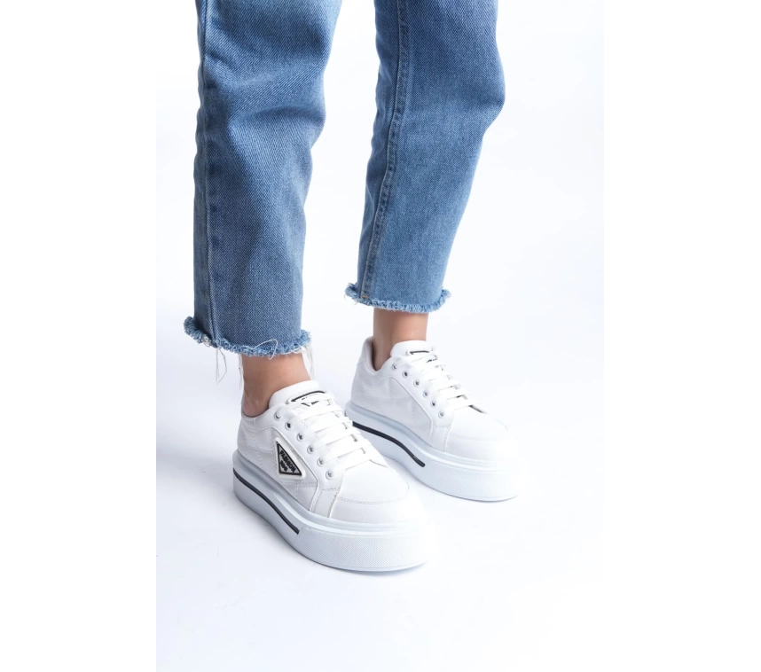 PRAG Bağcıklı Ortopedik Taban Desenli Kadın Sneaker Spor Ayakkabı  BT - Beyaz
