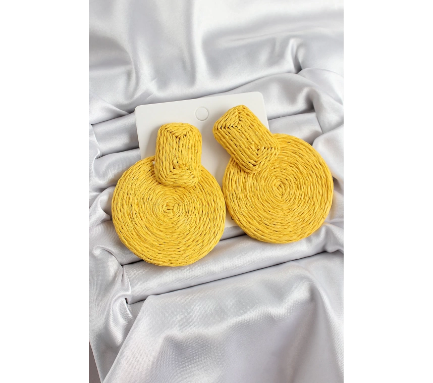 Sarı Daire Figürlü Hasır Örgü Model Gold Renk Kadın Küpe