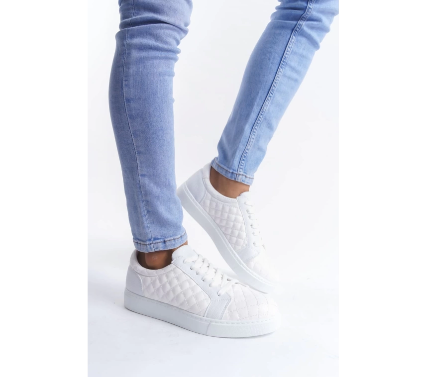 SLW166 Prestige Bağcıklı Cilt Kapitone Desenli Erkek Günlük Sneaker Ayakkabı CBT - Beyaz