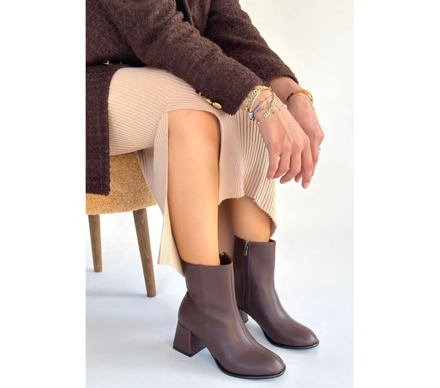 Tendy Kahverengi Cilt Topuklu Bot