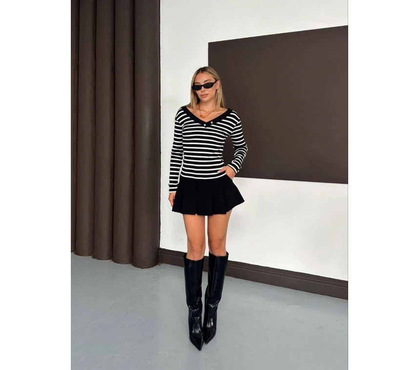 V yaka kol ve yaka düğmeli bluz siyah A4047