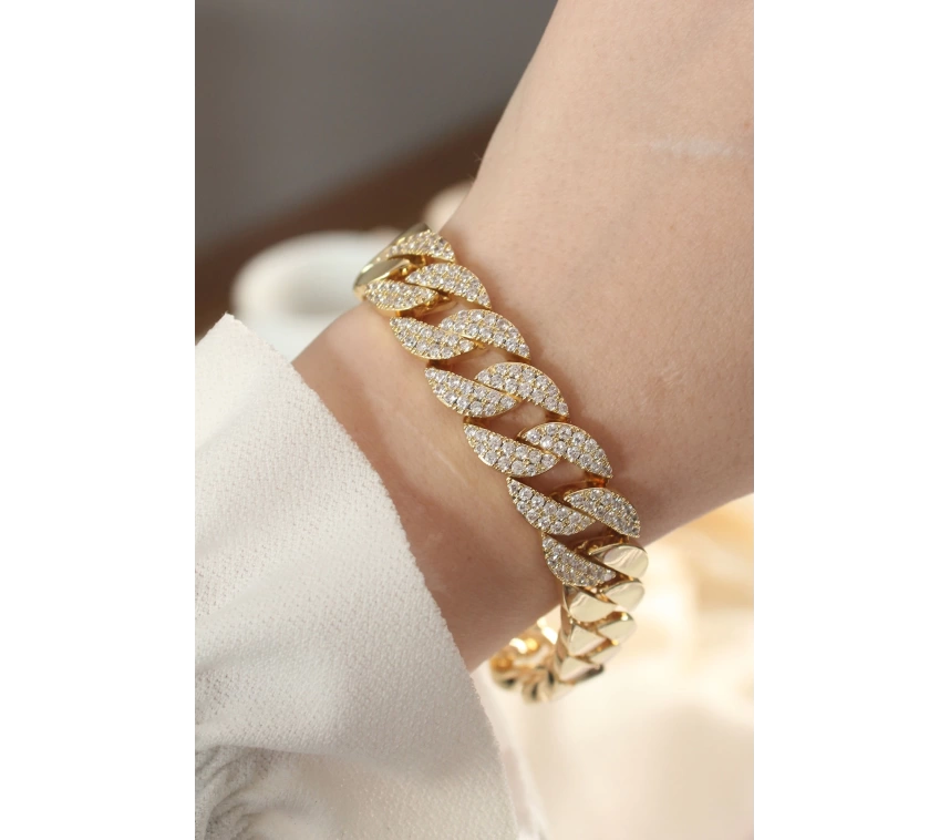 Vip Seri Pirinç Ortası Zirkon Taşlı Gold Renk Gurmet Bileklik