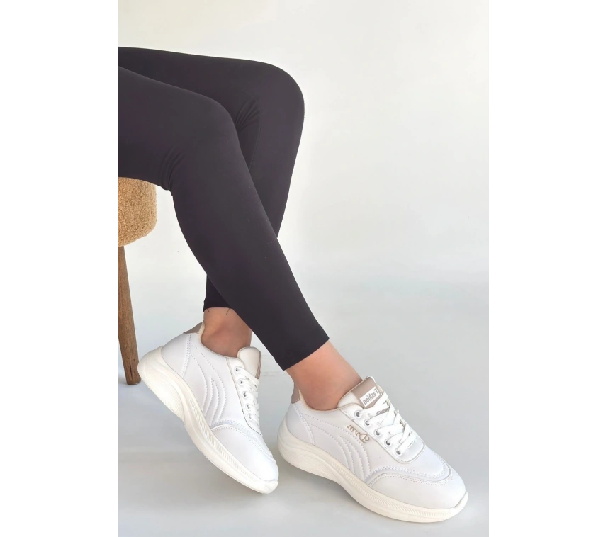 Yejja Beyaz Cilt Bağcıklı Spor Ayakkabı