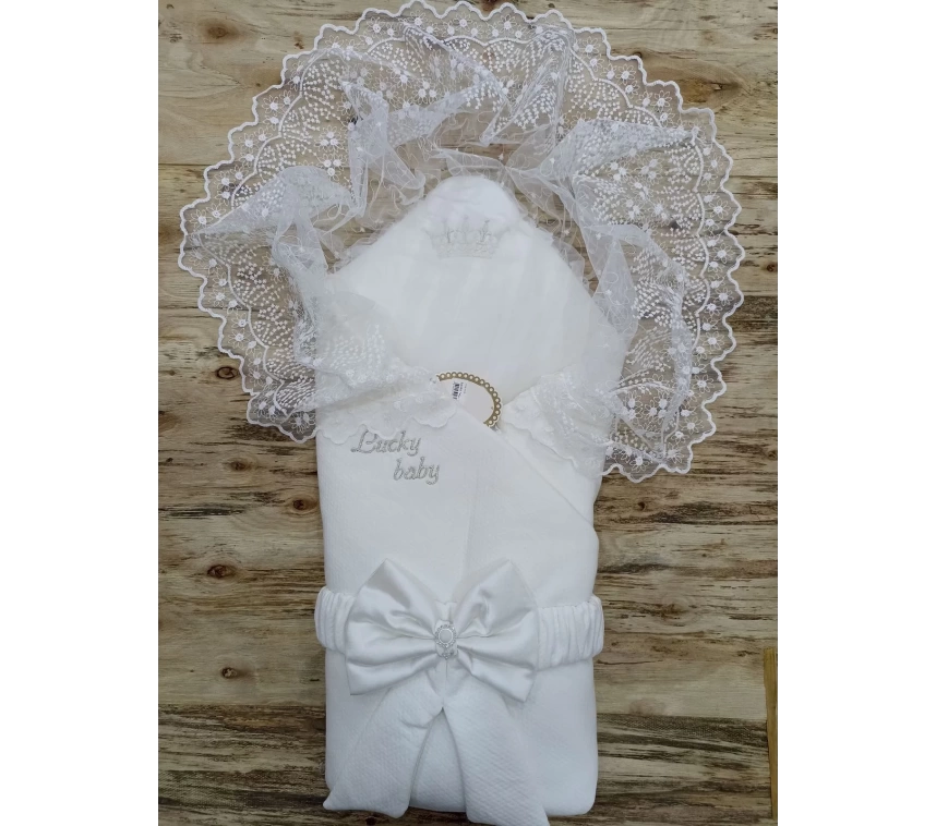 Yenidoğan Sahra Taç Lucky Baby Nakışlı Kumru Kundak Bebek Battaniyesi