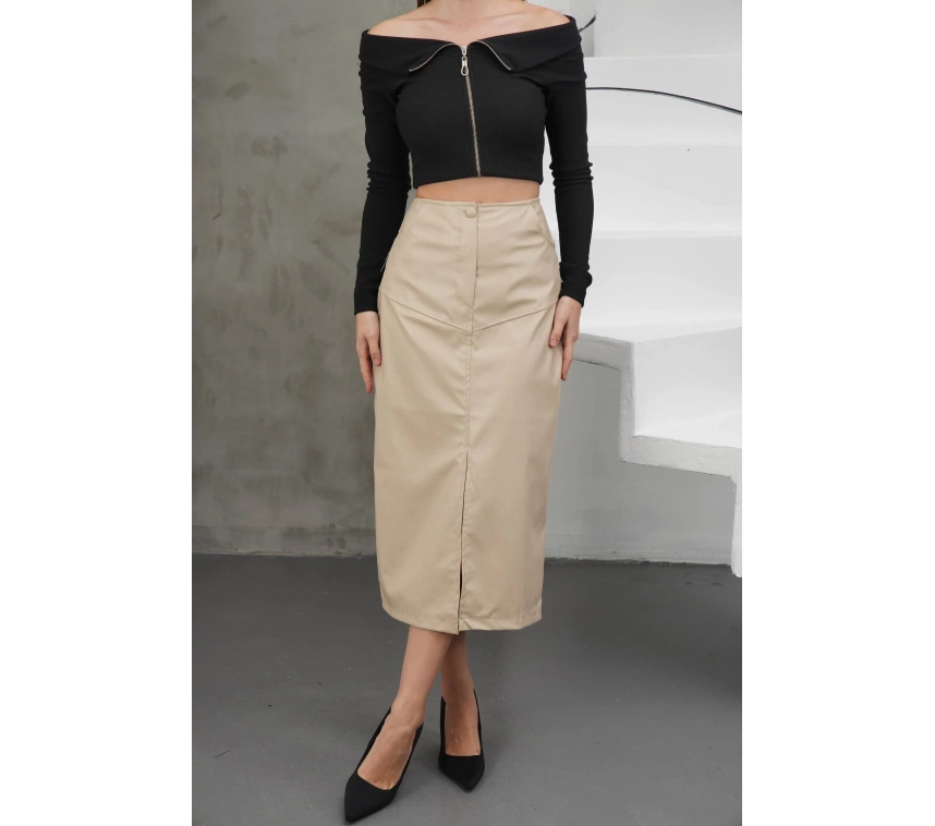 Yırtmaçlı uzun deri etek bej