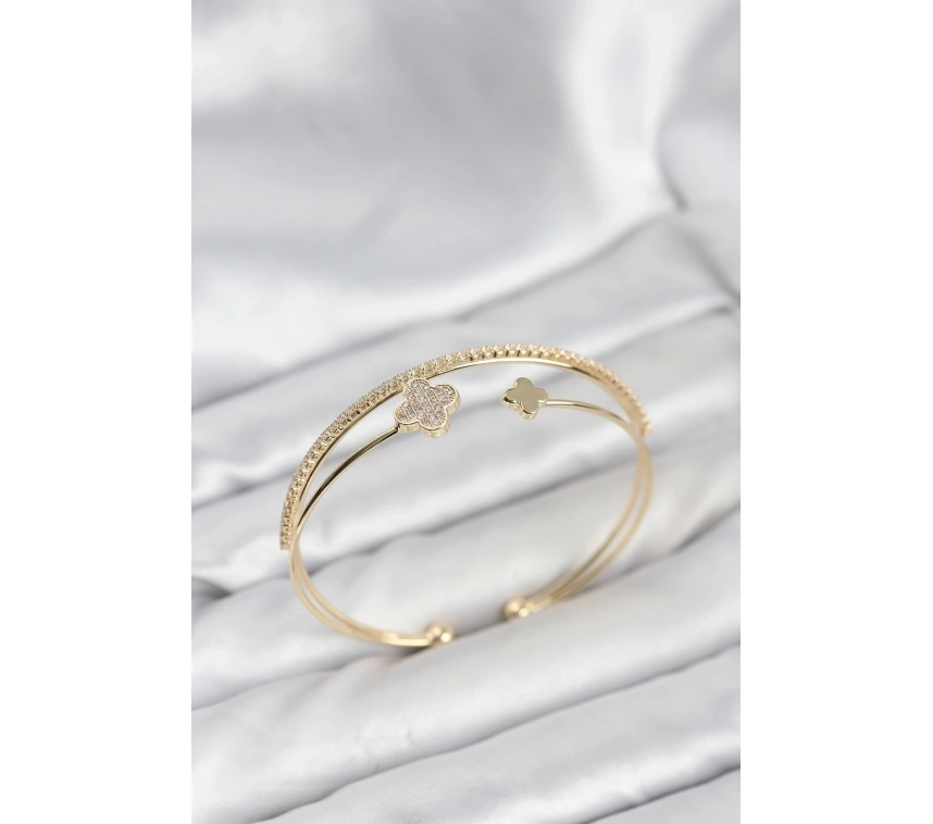 Yonca Model Pirinç Gold Renk Kadın Bileklik