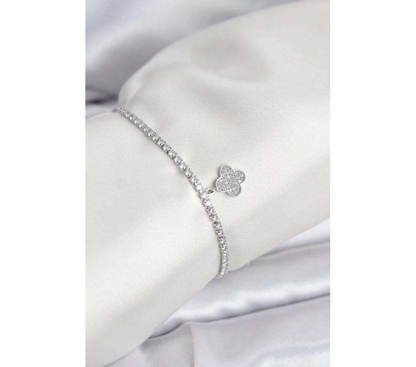 Yonca Model Zirkon Taşlı Gümüş Renk Asansörlü Su Yolu Bileklik