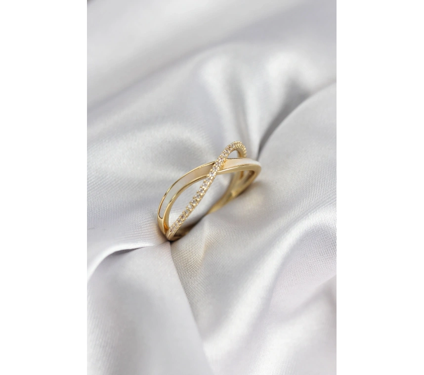 Zirkon Taşlı Sarmal Sedefli Gold Renk Kadın Yüzük