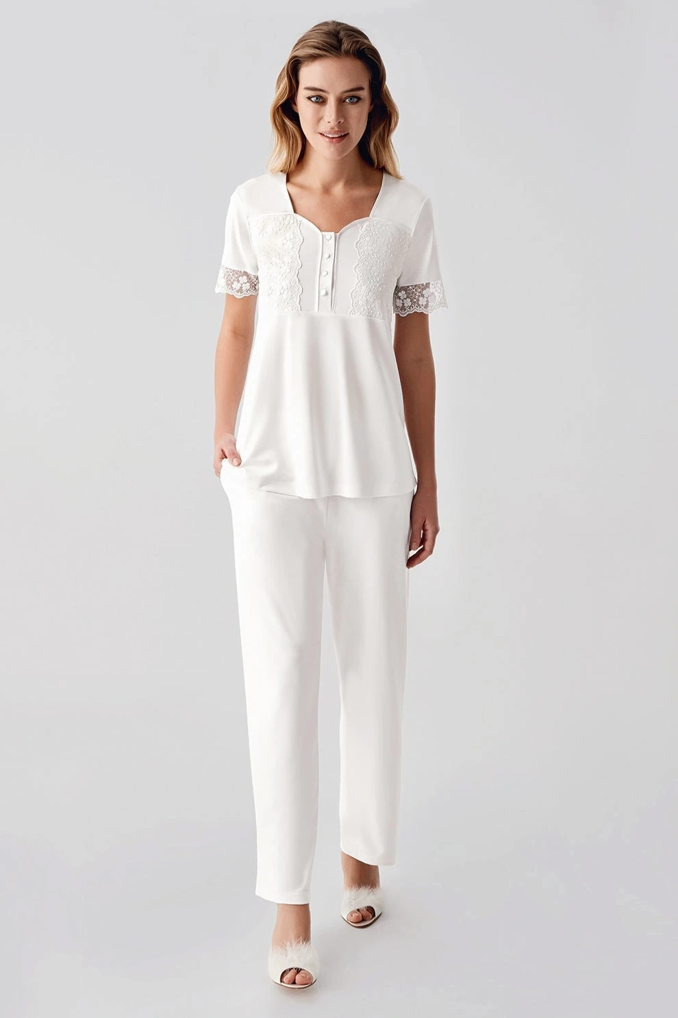 Freshness 321 Kadın Sabahlıklı Pijama Takımı