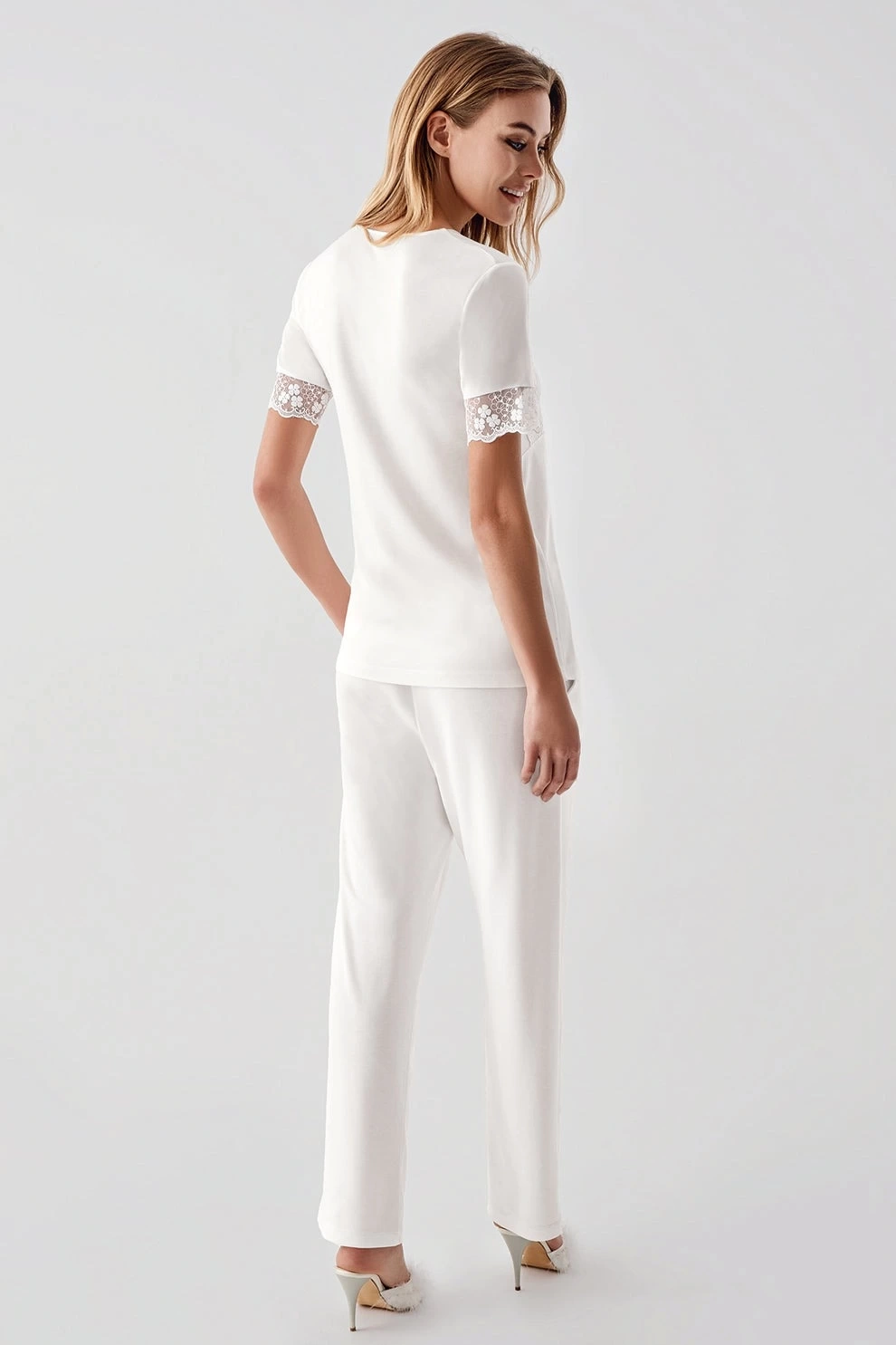 Freshness 321 Kadın Sabahlıklı Pijama Takımı