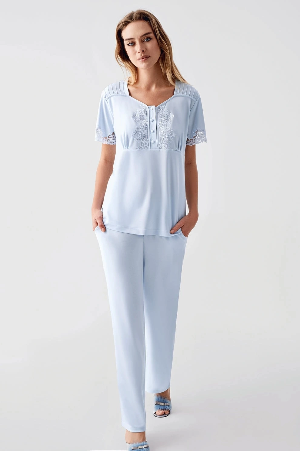 Freshness 322 Kadın Sabahlıklı Pijama Takımı