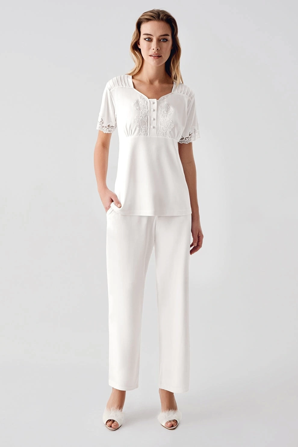 Freshness 322 Kadın Sabahlıklı Pijama Takımı