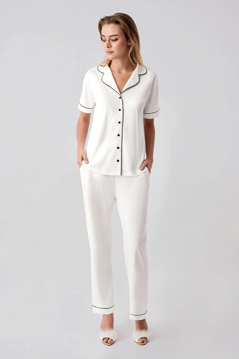 Freshness 324 Kadın 4lü Sabahlıklı Şorlu Pijama Takımı