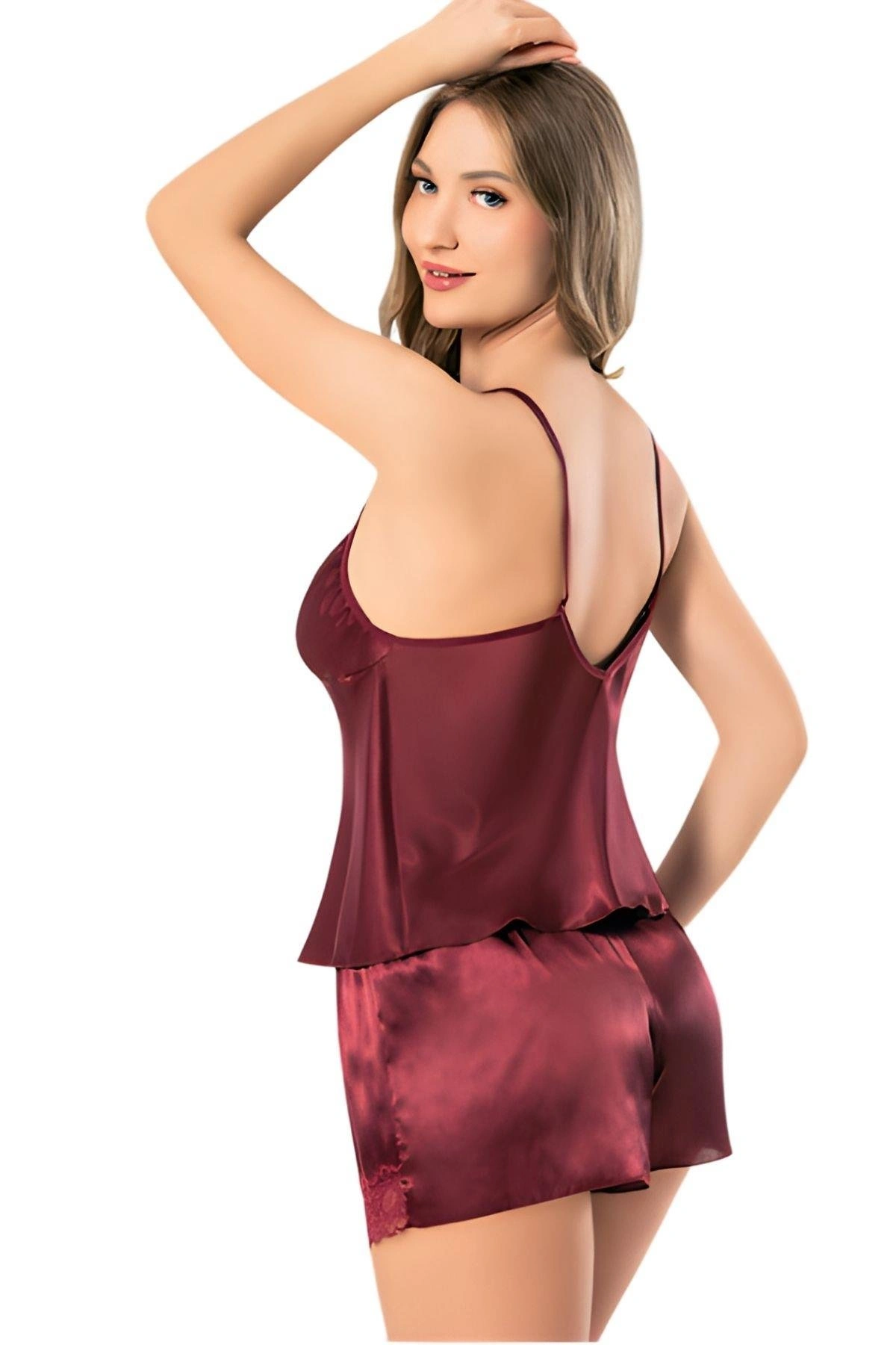 3130 Miss Laris Gecelik