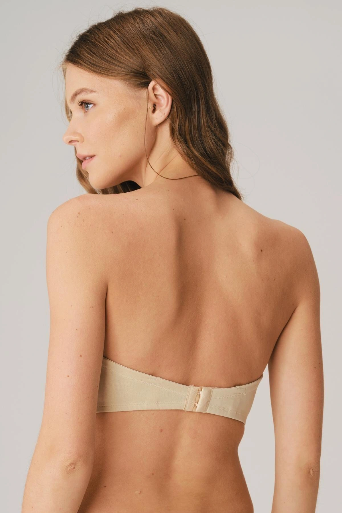 Balenli Desteksiz Dolgusuz Askısız Straplez Yumuşak Süngerli Günlük Klasik T-shirt Sütyeni