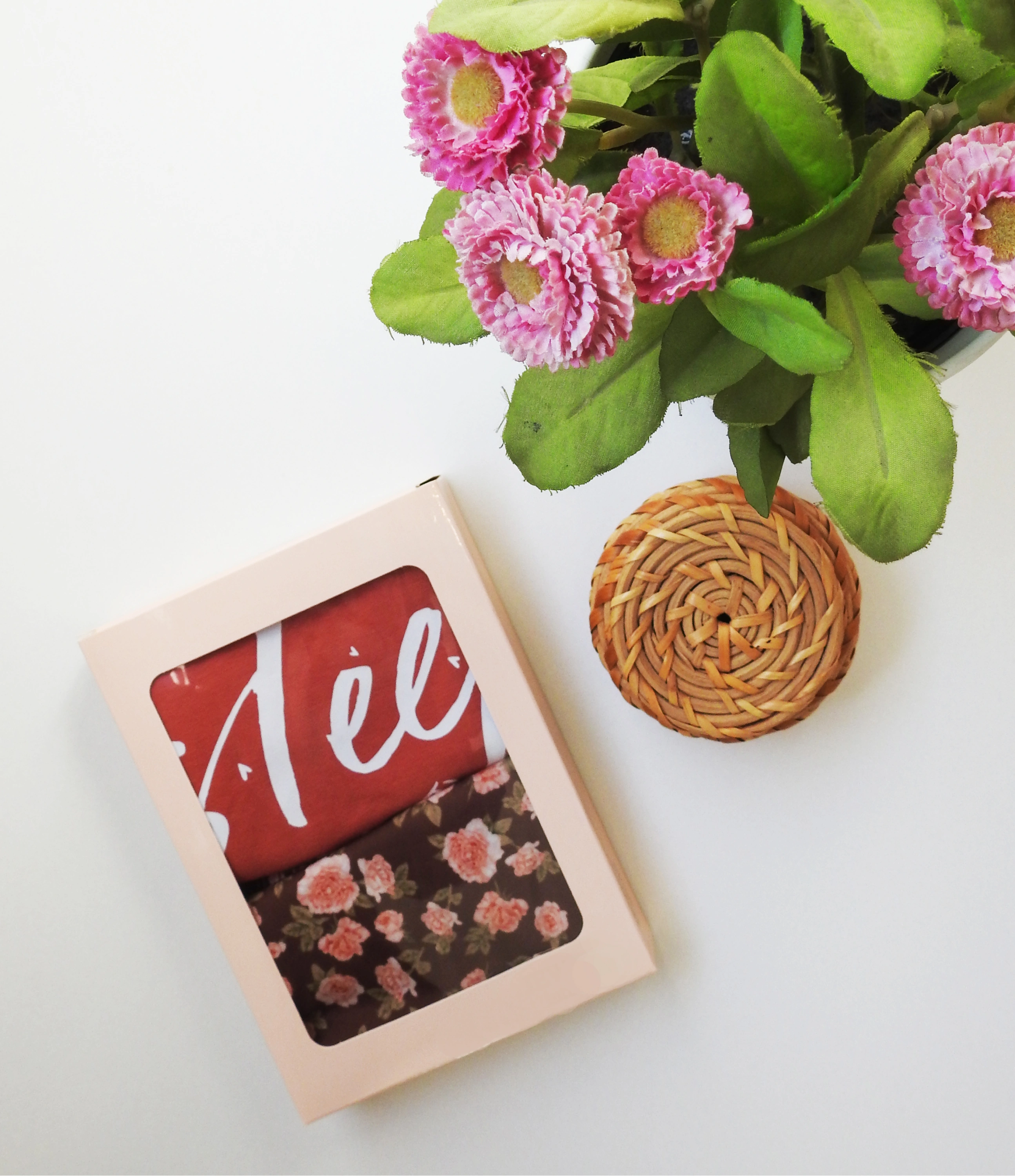 Çiçek Desenli Baskılı Şort Takım