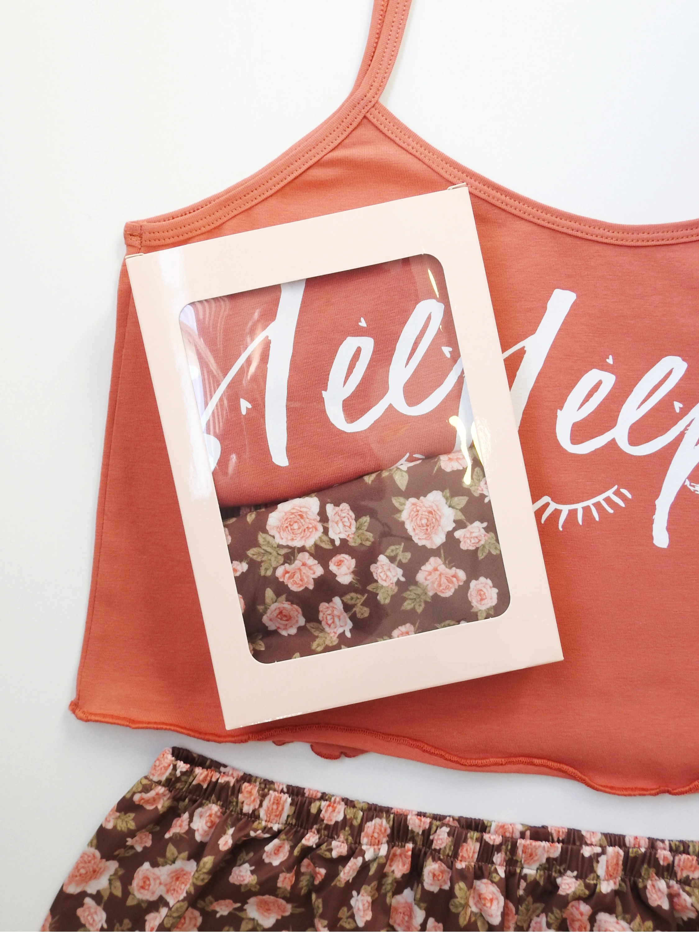 Çiçek Desenli Baskılı Şort Takım