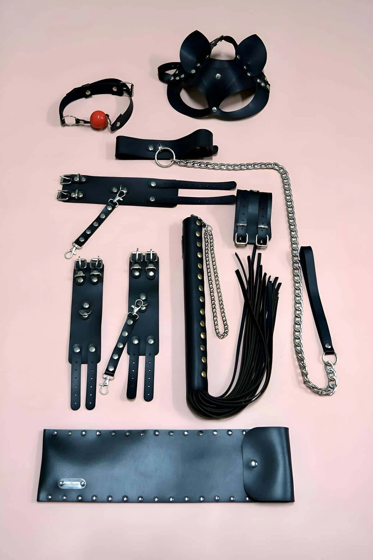 Fantazi Kırbaç Kelepçe Set, 6lı Set, Ayak - El Kelepçesi, Maske, Ağız Topu - Brf1308
