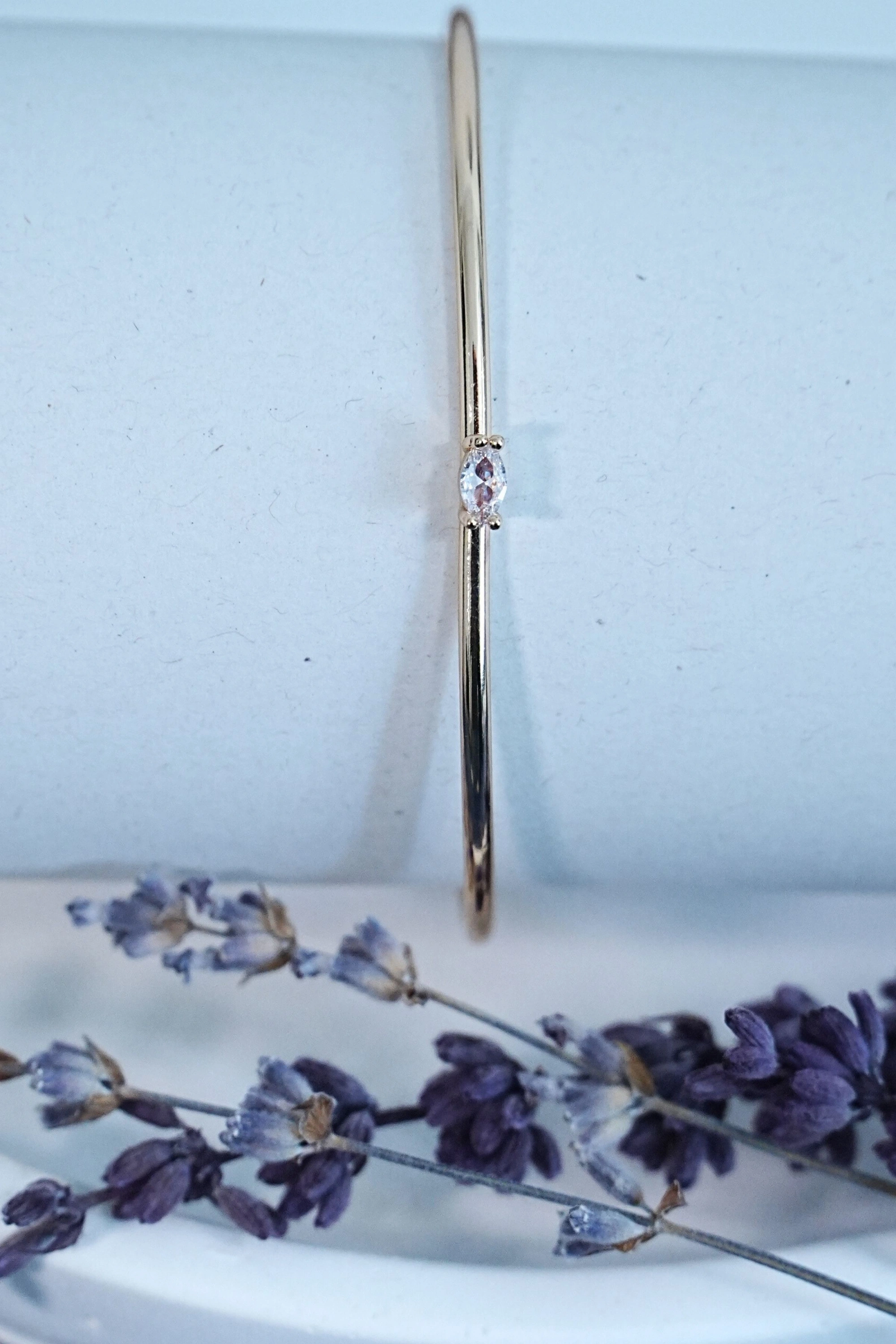 Gold Renk Kelepçe Model Zirkon Taşlı Çelik Bileklik Kaliteli