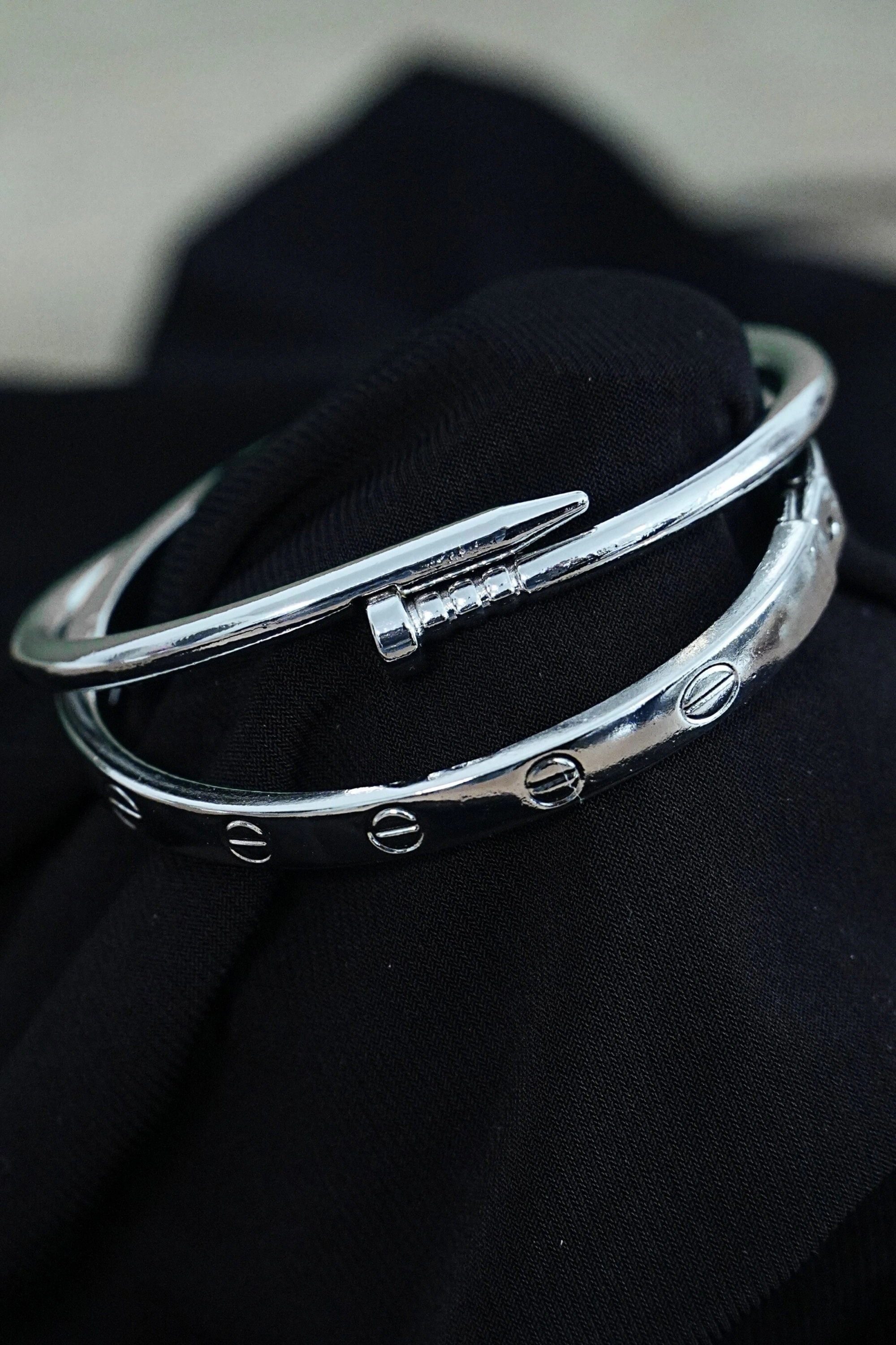 Gümüş Renk Çivi Kombin Bileklik Seti 2 Adet