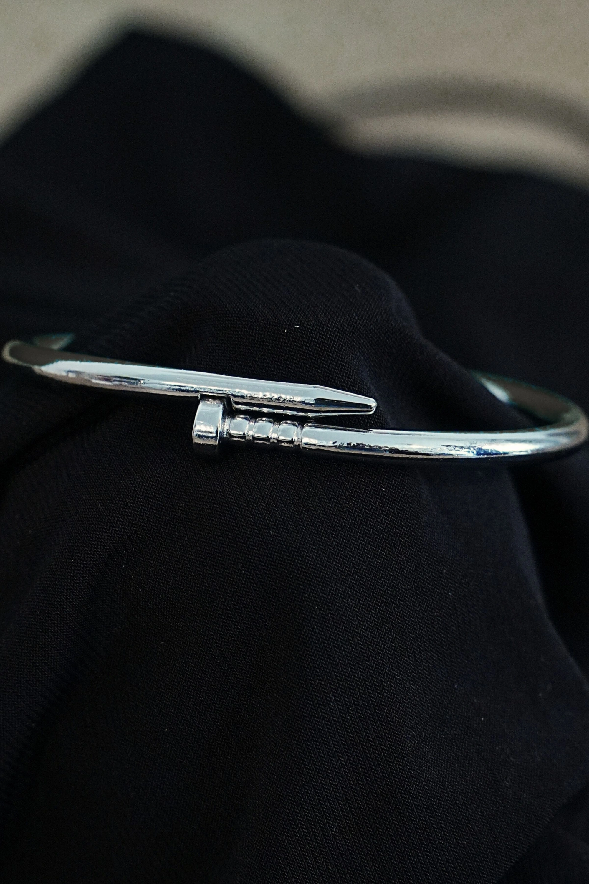 Gümüş Renk Çivi Kombin Bileklik Seti 2 Adet