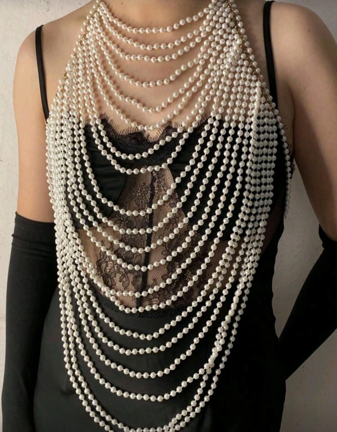 İncili Seksi Vücut Aksesuarı , Şık Bustiyer