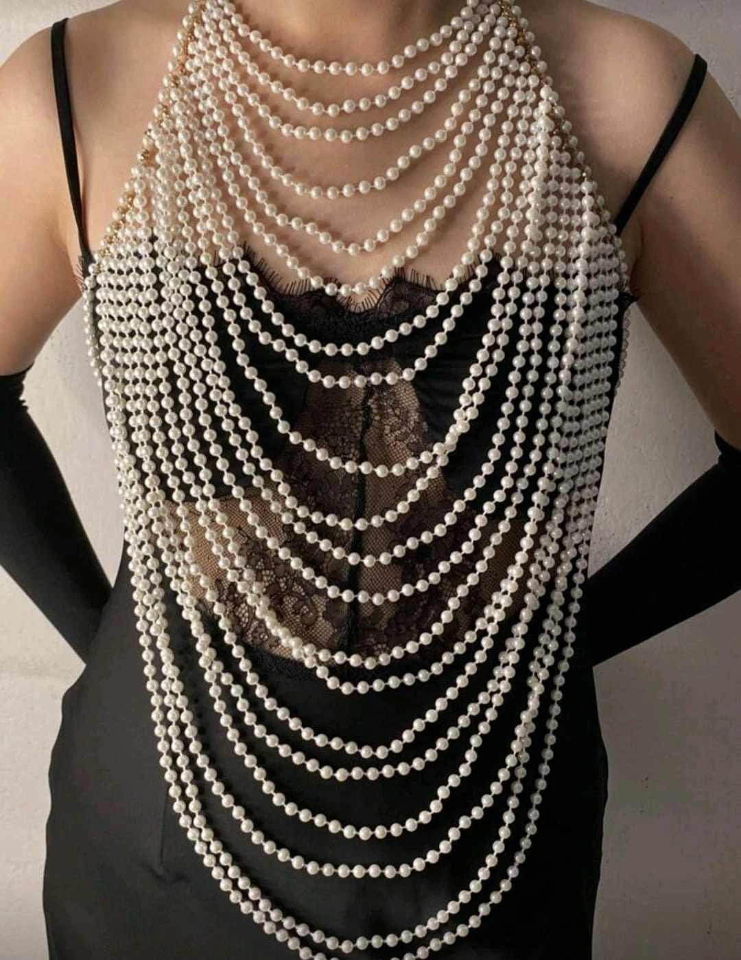 İncili Seksi Vücut Aksesuarı , Şık Bustiyer