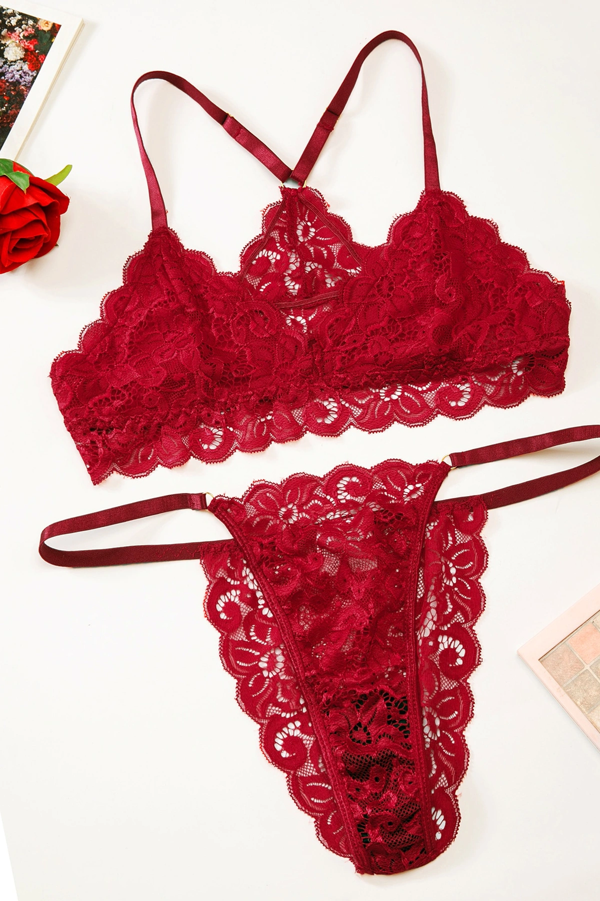 Kadın Bordo Sırtı Dantel Ve İp Detaylı Şık Sütyen Külot Takımı