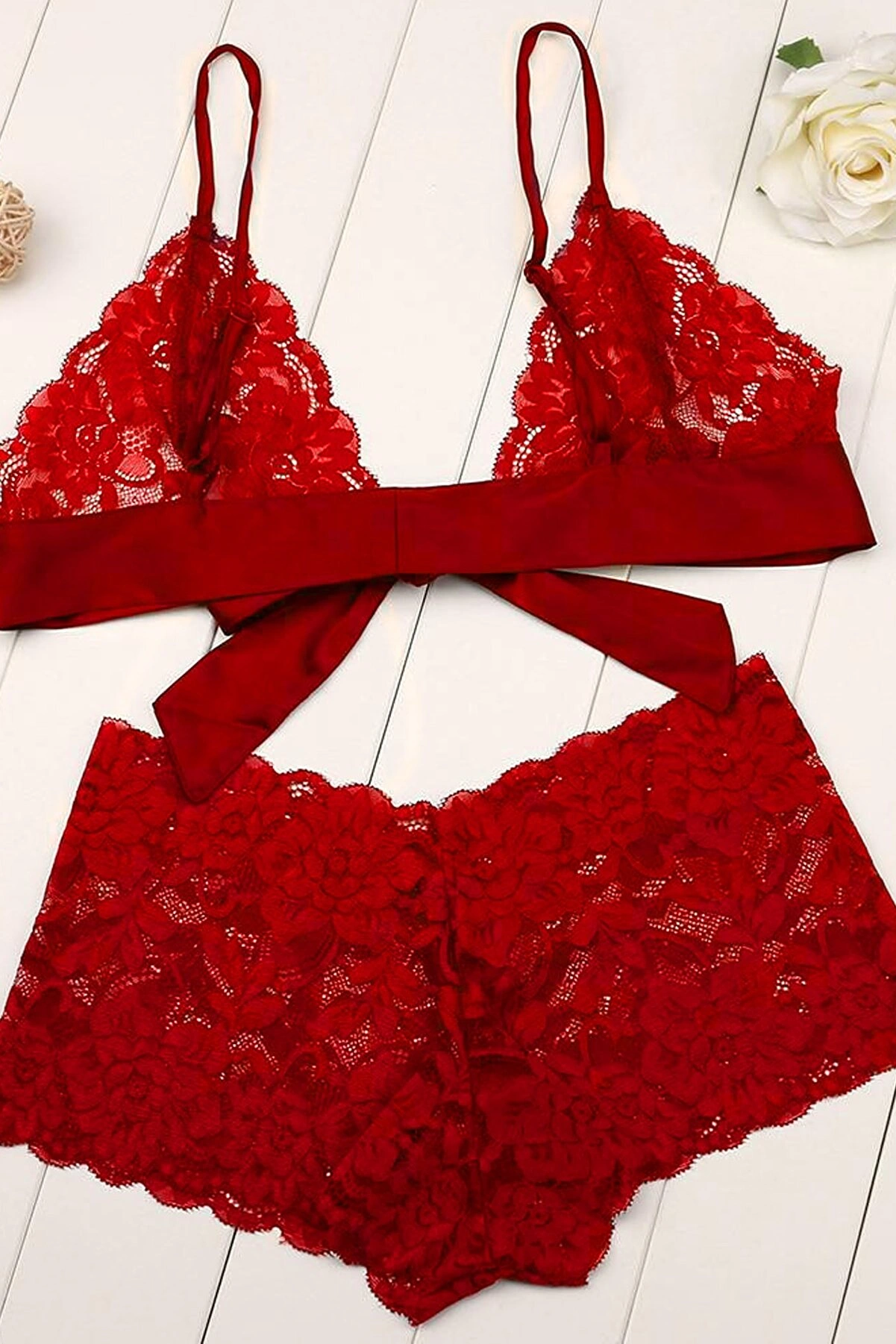 Kadın Kırmızı Dantelli & Kurdelalı Sütyen Külot Takımı