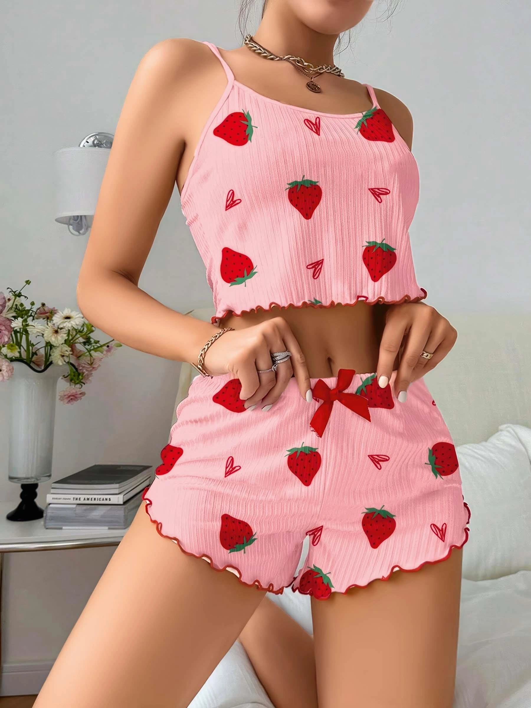 Kadın Pembe Çilek Desenli Şortlu Pijama Takımı 5056
