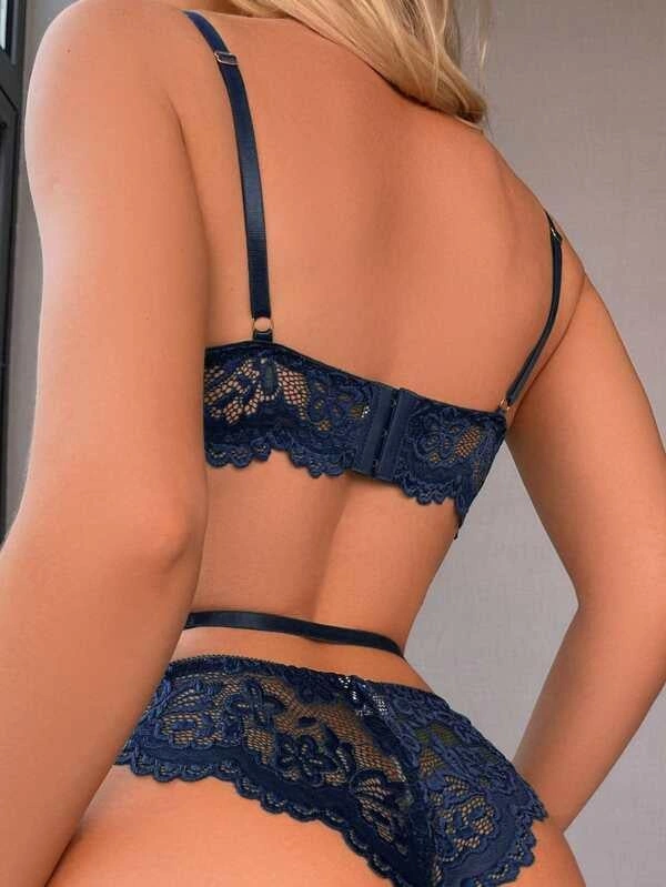 Kalp Aksesuarlı Dantelli Fantezi Mavi Jartiyer Takım