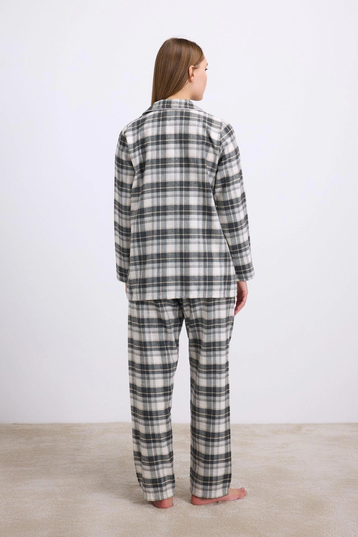 Kareli Flanel Görünümlü Uzun Kollu 2li Pijama Takımı