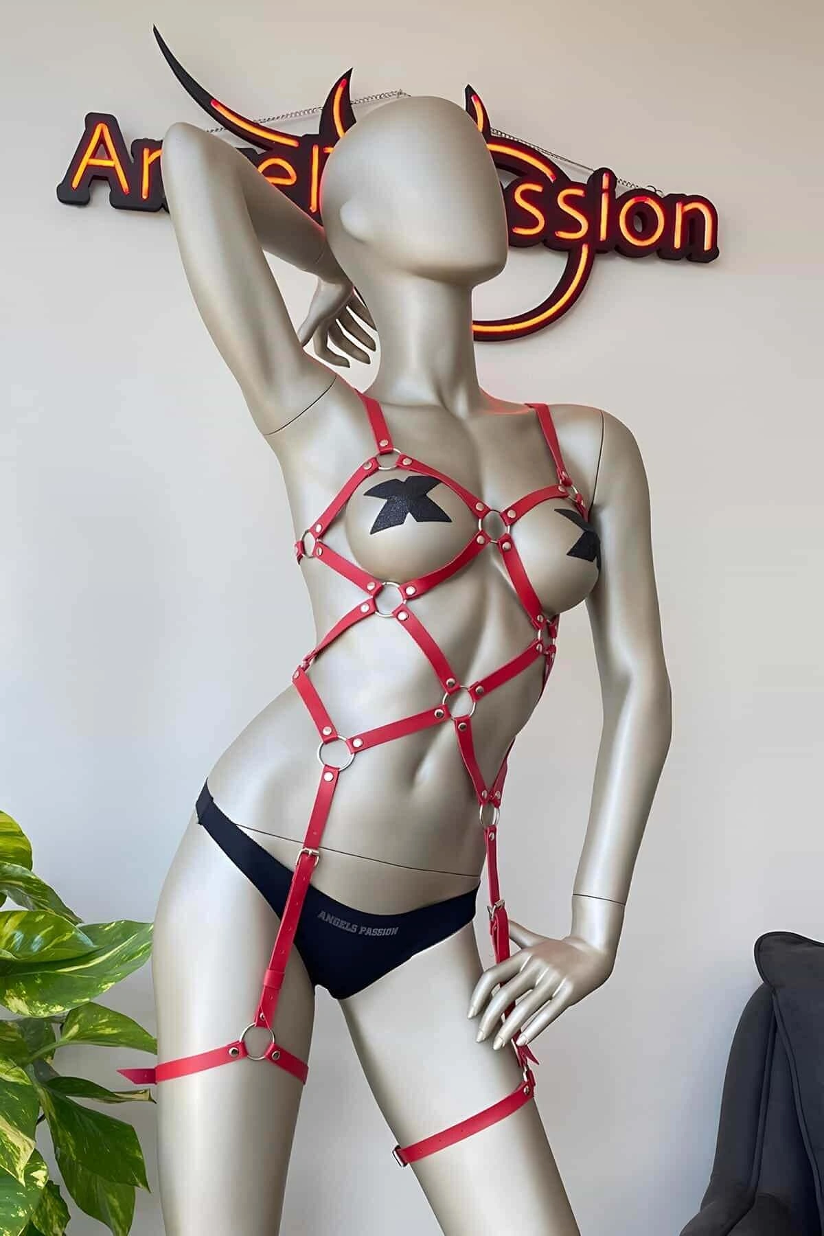 Kırmızı Deri Vücut Harness