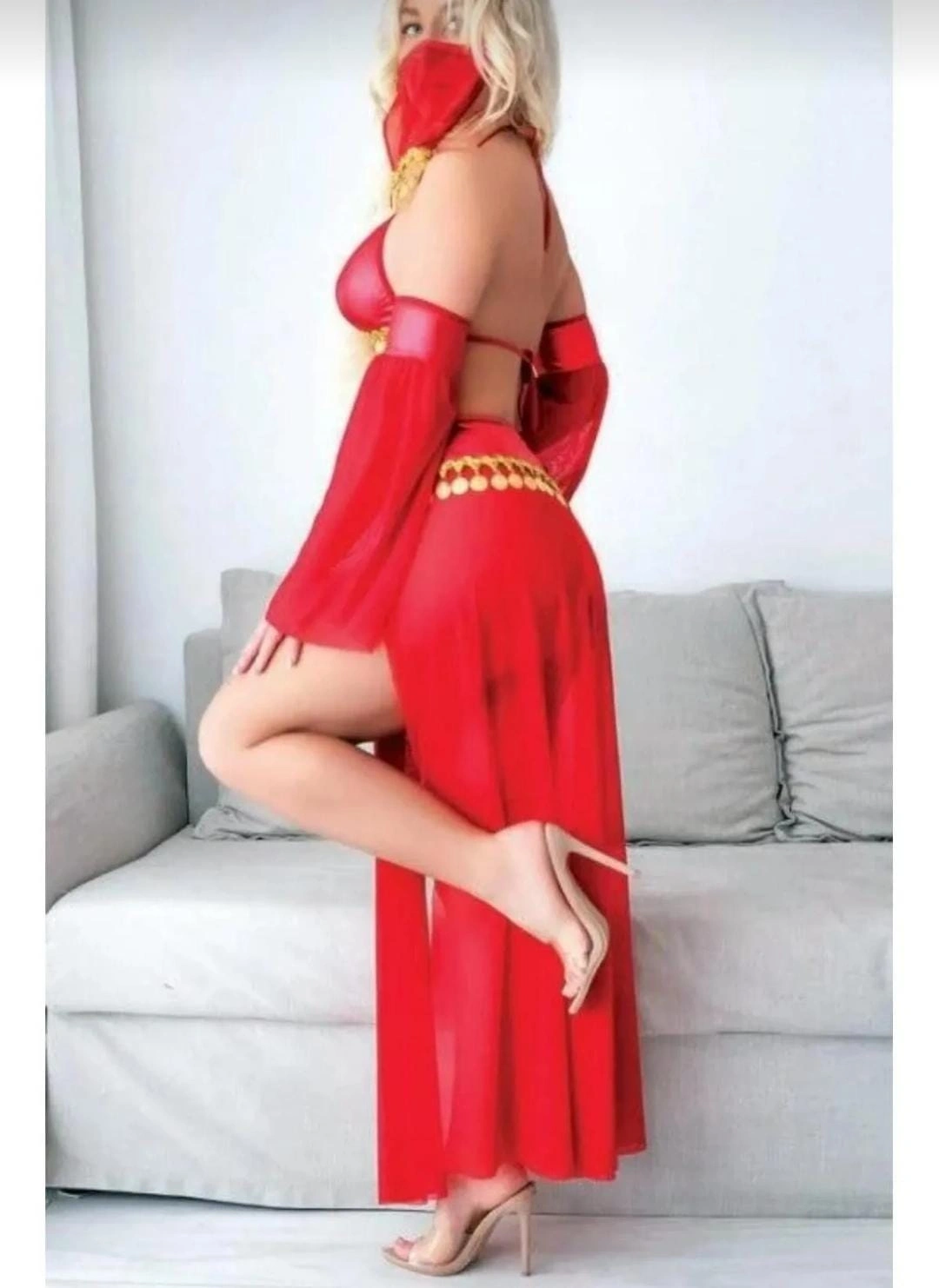 Kırmızı Peçeli Dansöz Kıyefeti