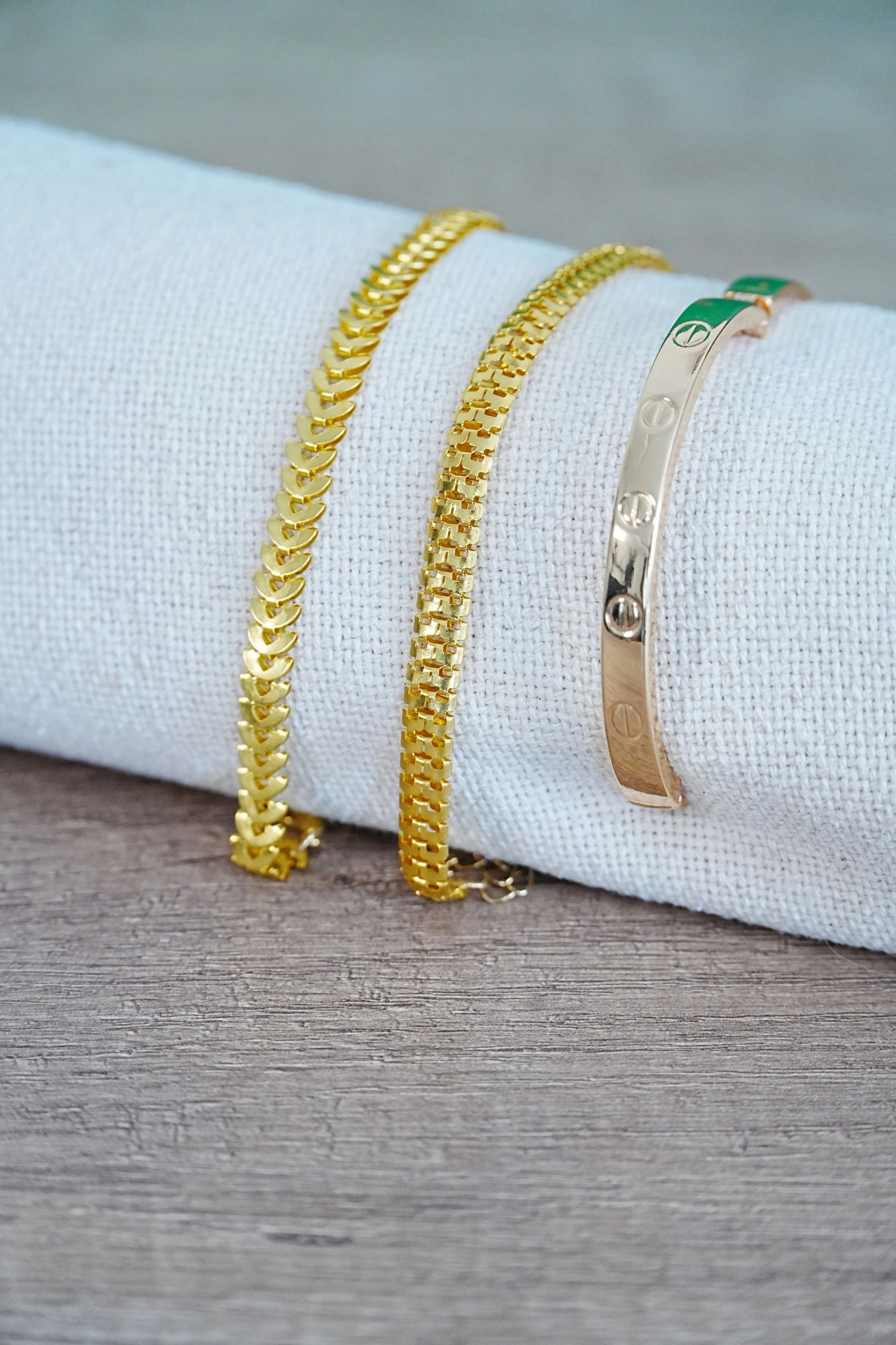 Kombin Bileklik Gold Kılçık Tırtıl ve Düz Cırt Model 3 Adet Birden