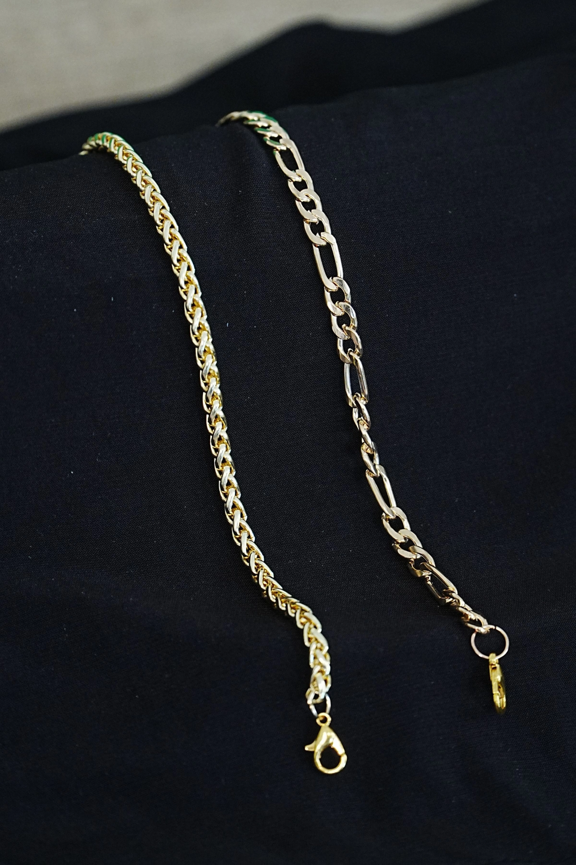 Kombin Bileklik Gold Renk Şavin ve Burgu Model