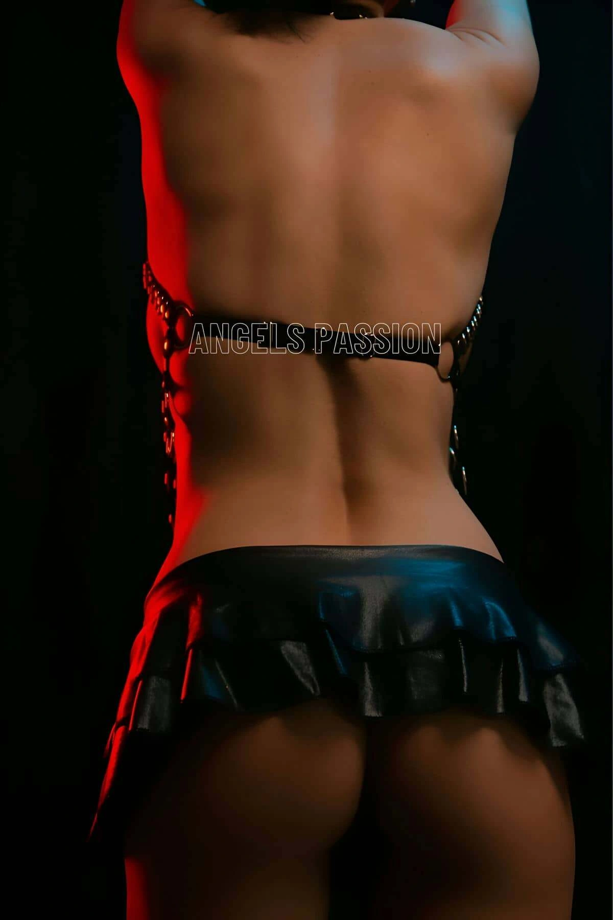 Lastik Seksi Büstiyer - Göğüs Açık Bırakan Büstiyer Lastik Harness - Brf567