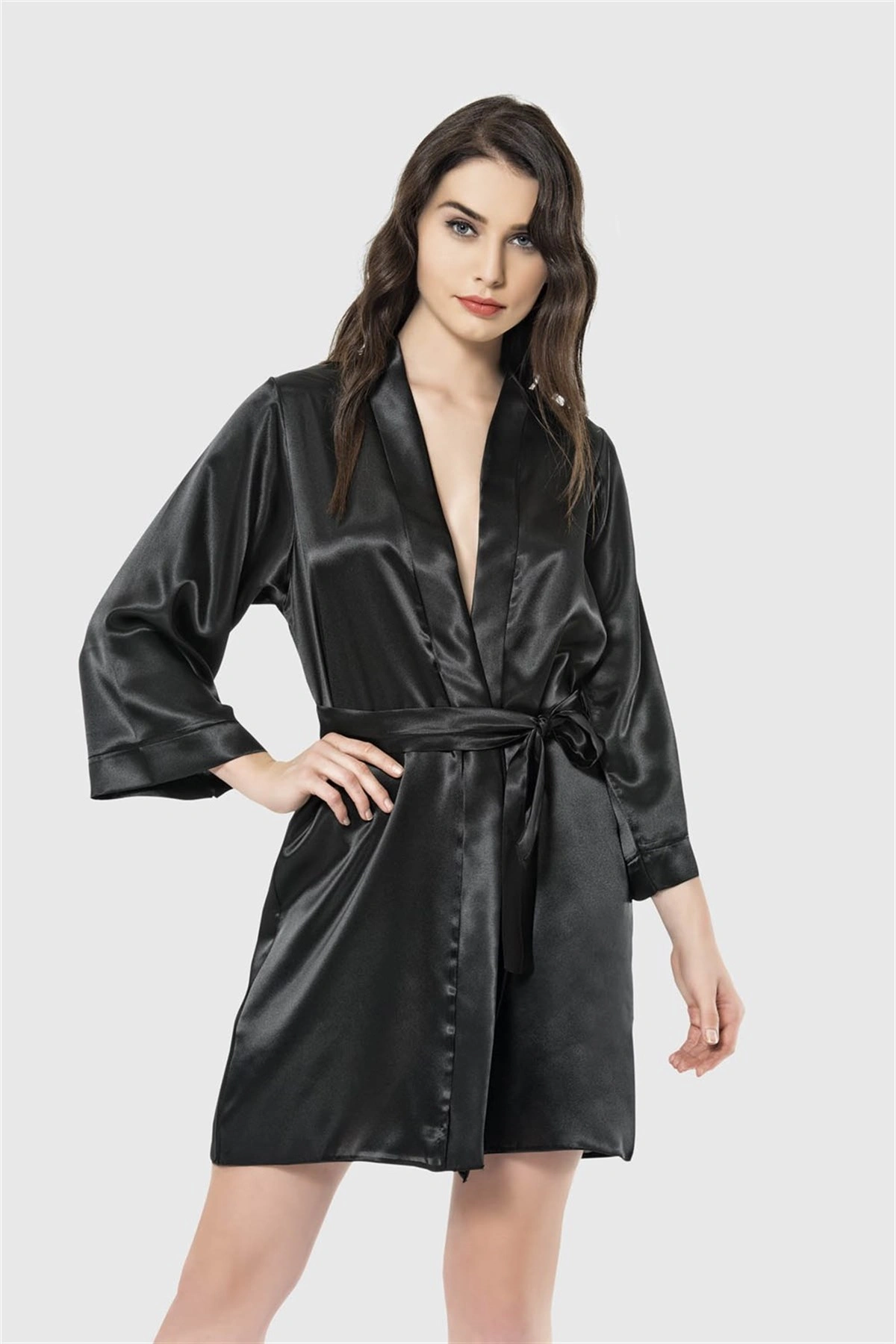 Lesca  Siyah Kısa Saten Sabahlık