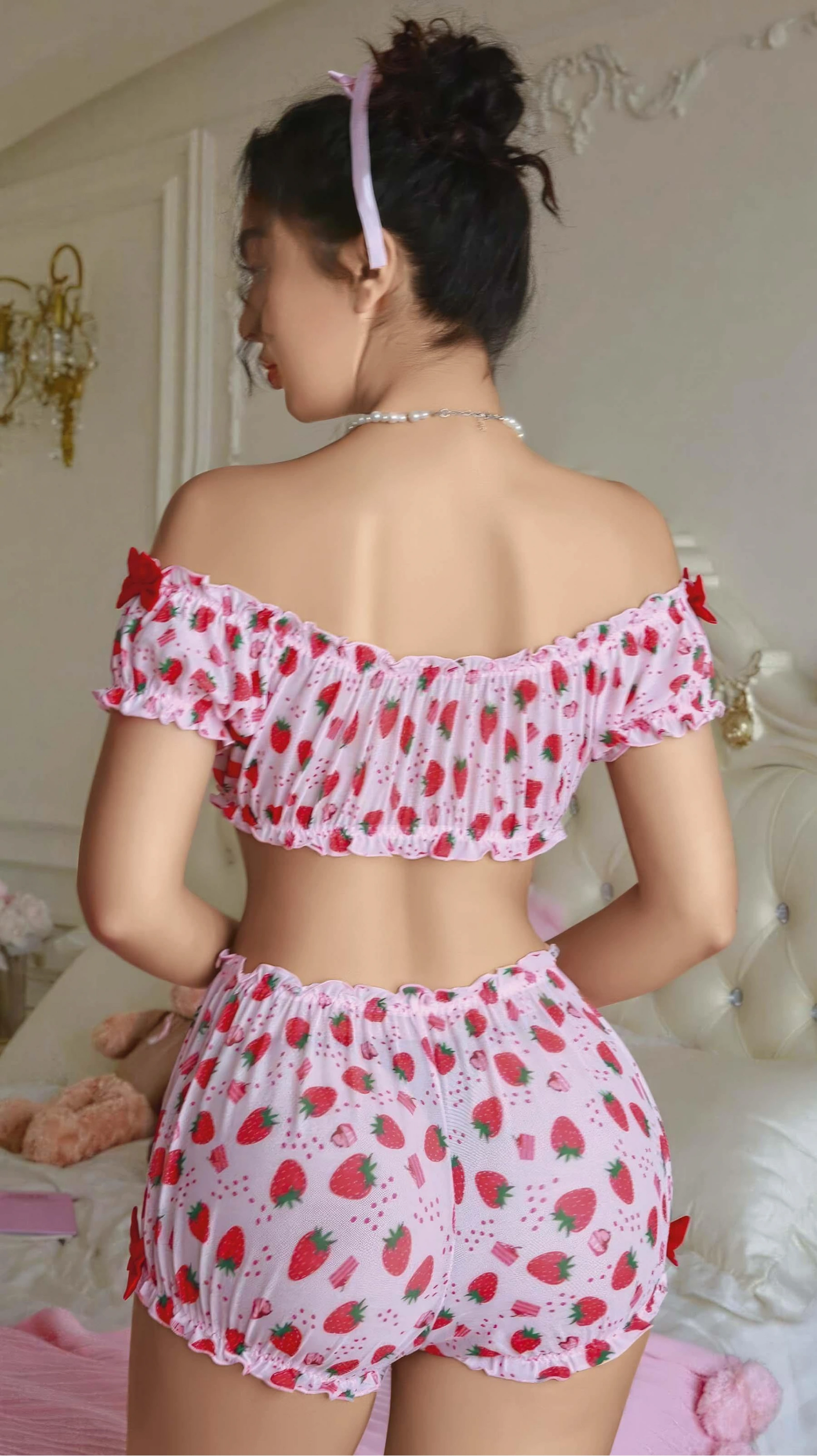 Pembe Çilek Desenli Şortlu Fantezi Sütyen Takımı