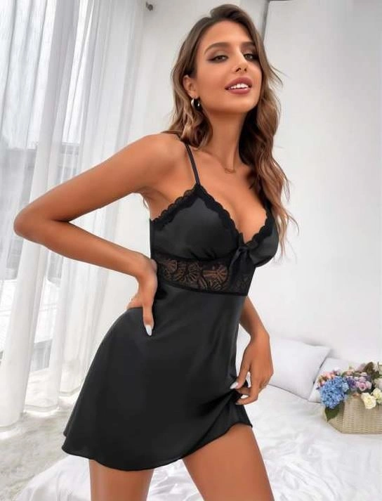Siyah Dantel Detaylı İnce Askılı Saten Kısa Fantezi Gecelik