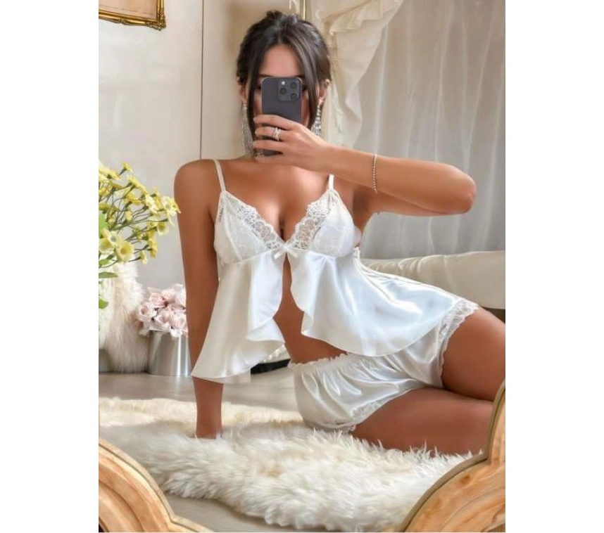 Dantel İşlemeli İnce Askılı Beyaz Saten Şortlu Takım