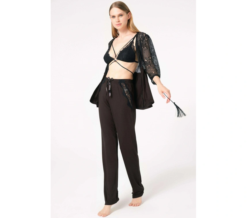 Dantelli Sabahlık Balensiz Desteksiz Dolgusuz Yaka Detaylı Sütyen Ve Pantolon Pijama 3lü Takım