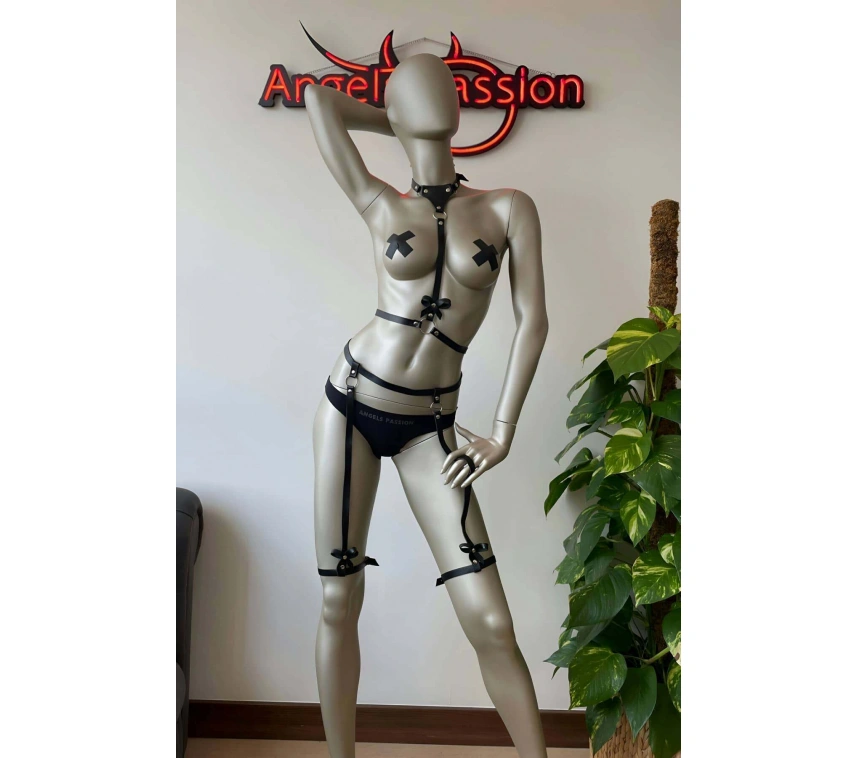 Fiyonk Detaylı Deri Jartiyer Harness İç Giyim