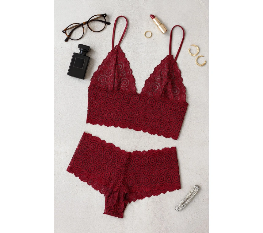Kadın Bordo Dantel Bralet Şort Takımı – Asil Ve Sofistike İç Giyim