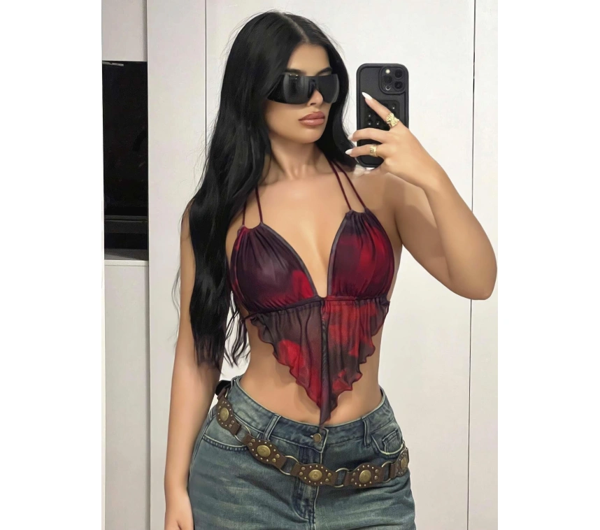 Kadın Kırmızı Siyah Renklerde Önden Üçgen Kesim Detaylı Crop Askılı Önden Bağlama 5092