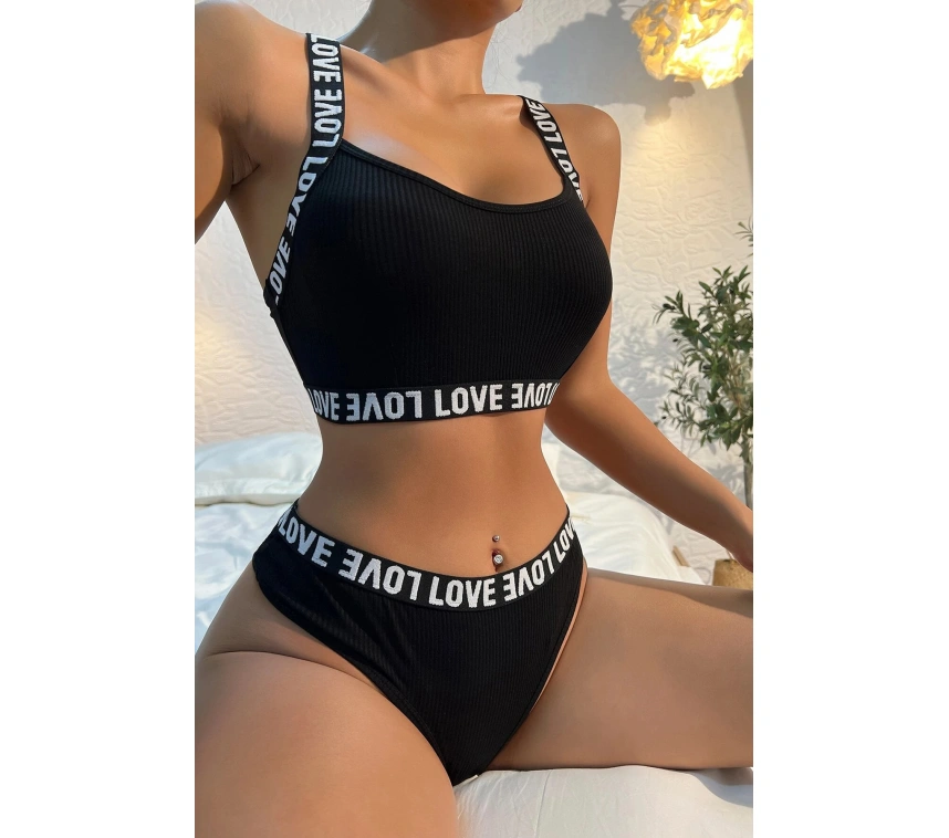 Kadın Siyah Çapraz Sırt Ve Love Yazı Detaylı Iç Çamaşır Takımı