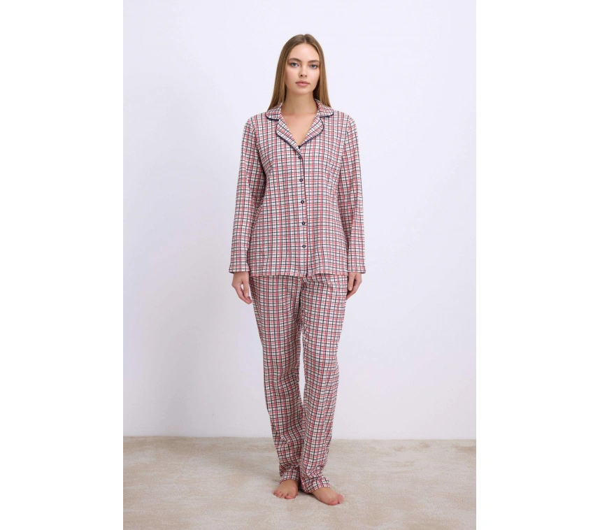 Pamuklu Uzun Kol Düğmeli Gömlek Ve Ekose Pantolon Pijama Takımı