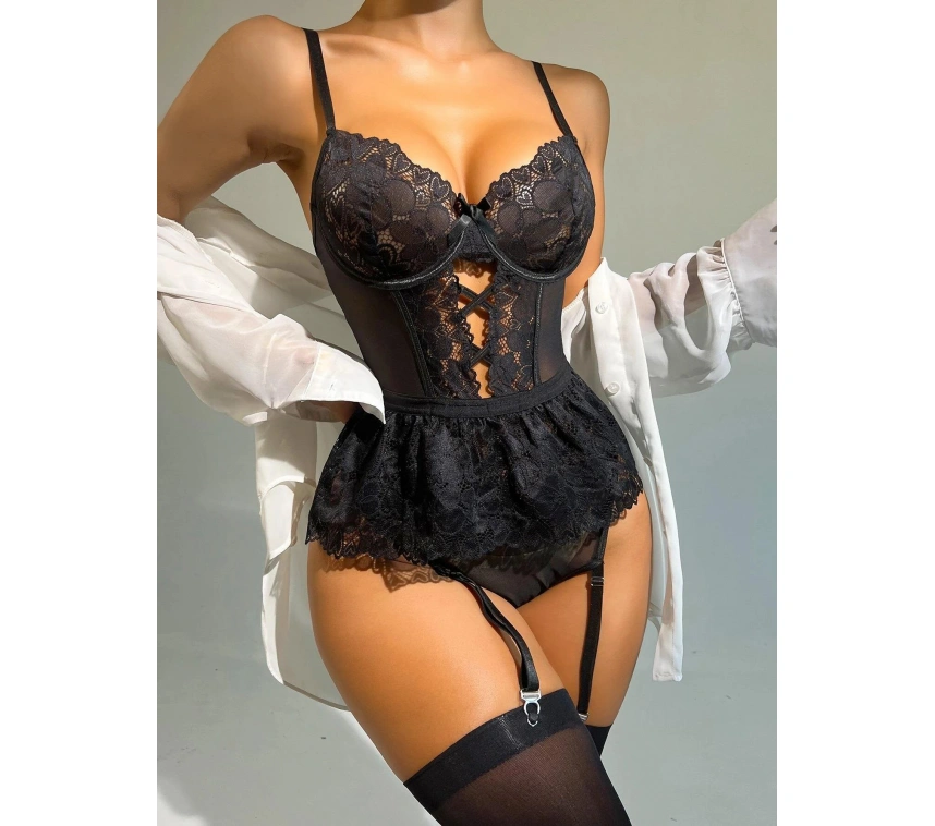 Siyah Dantel İşlemeli Kalp Desenli Fantezi Jartiyer Takımı