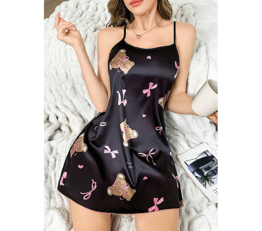 Siyah İnce Askılı Ayıcık Desenli Saten Mini Gecelik